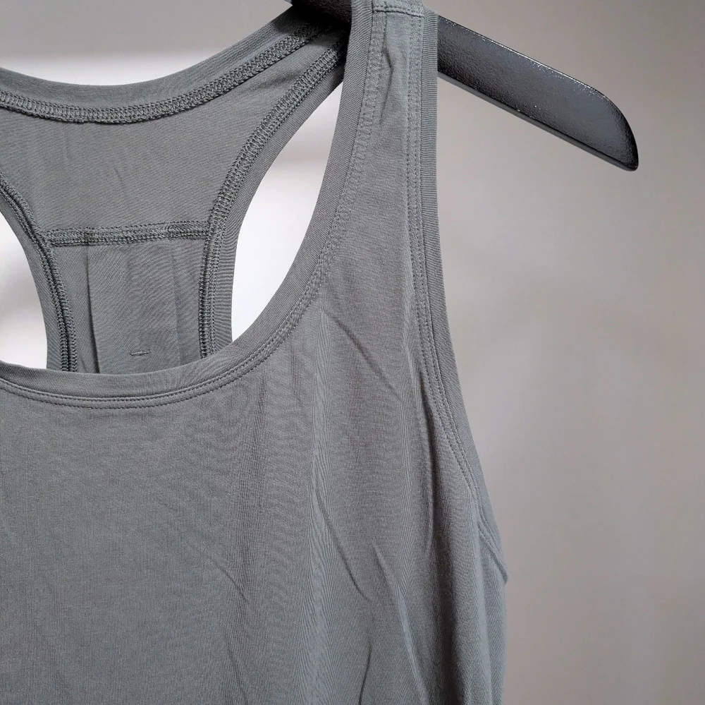 Lululemon Love tank Rhino Grey Size 6 - Picture 2 of 5